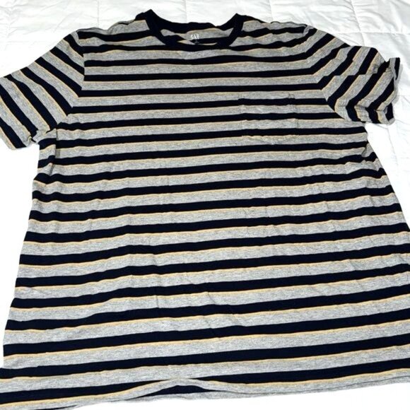 Gap Mens Striped Pocket T-Shirt XXL Everyday Fit Navy/Gray/Yellow Cotton Crewnec - Picture 2 of 4